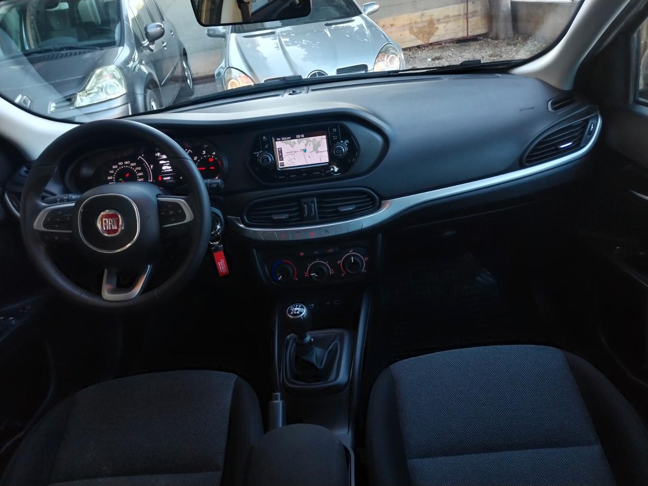 Fiat Tipo 1.6 Mjt S&S SW Lounge