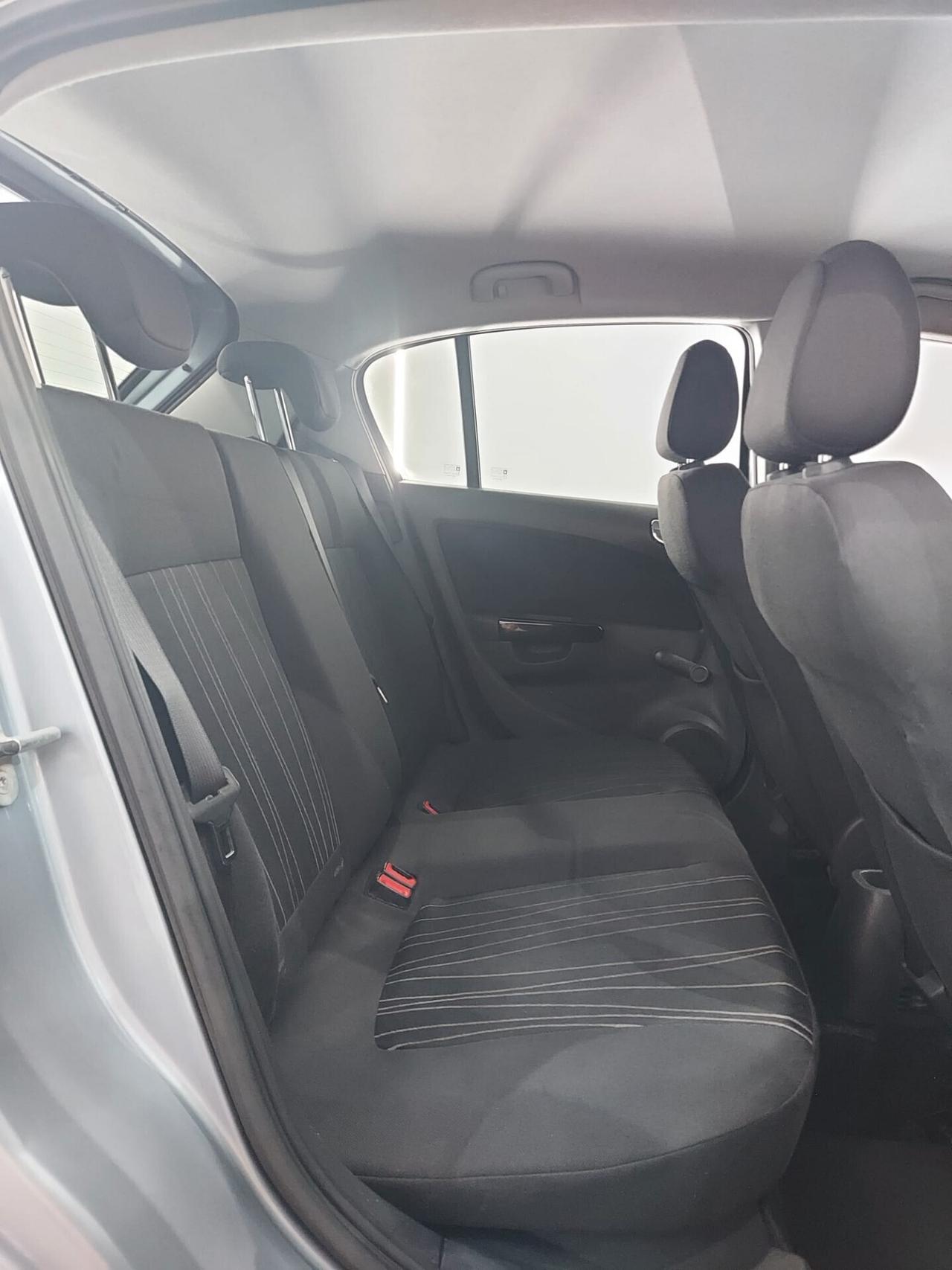 Opel Corsa 1.2 5 porte Easytronic 111 2010