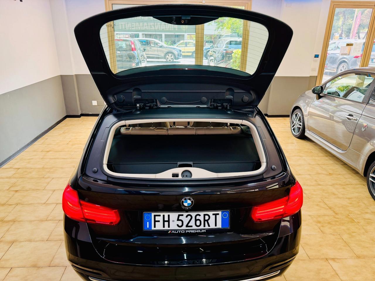 Bmw 316d Touring Luxury Autom/LED/Navi