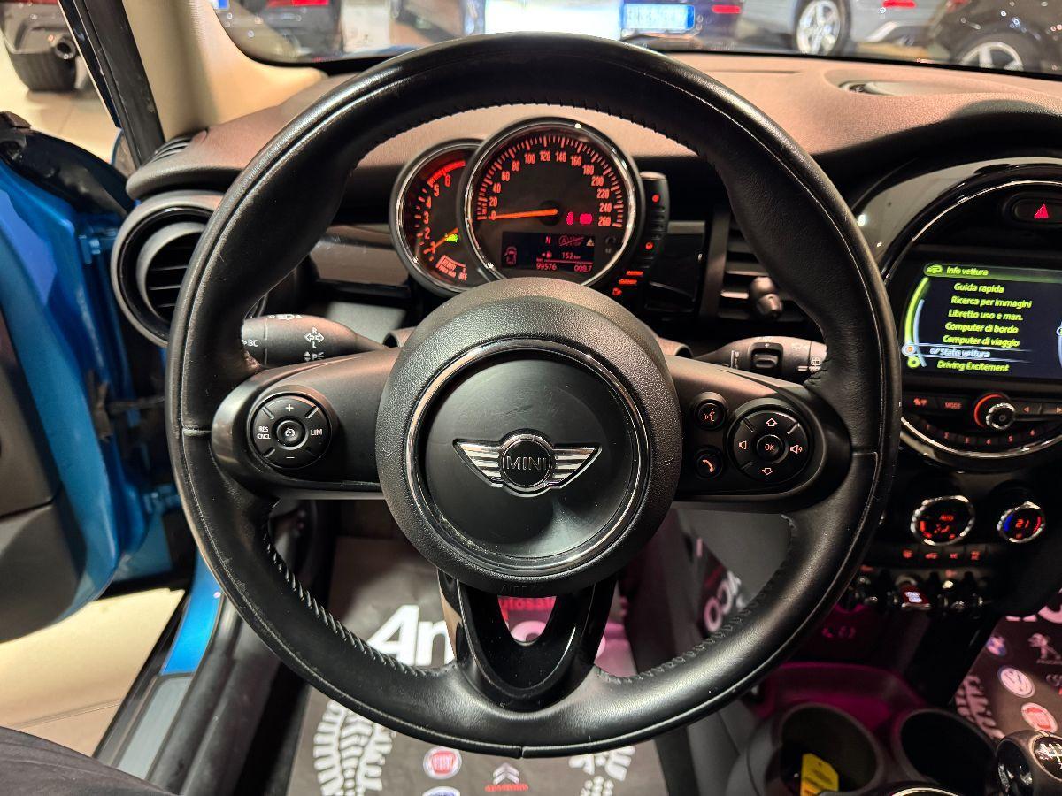 MINI Cooper 1.5 D 5 porte Led Luci Ambient Navi