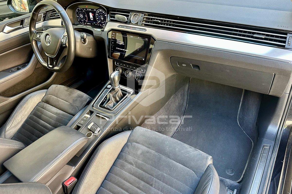 VOLKSWAGEN Passat Variant 2.0 TDI DSG Executive BlueMotion Tech.