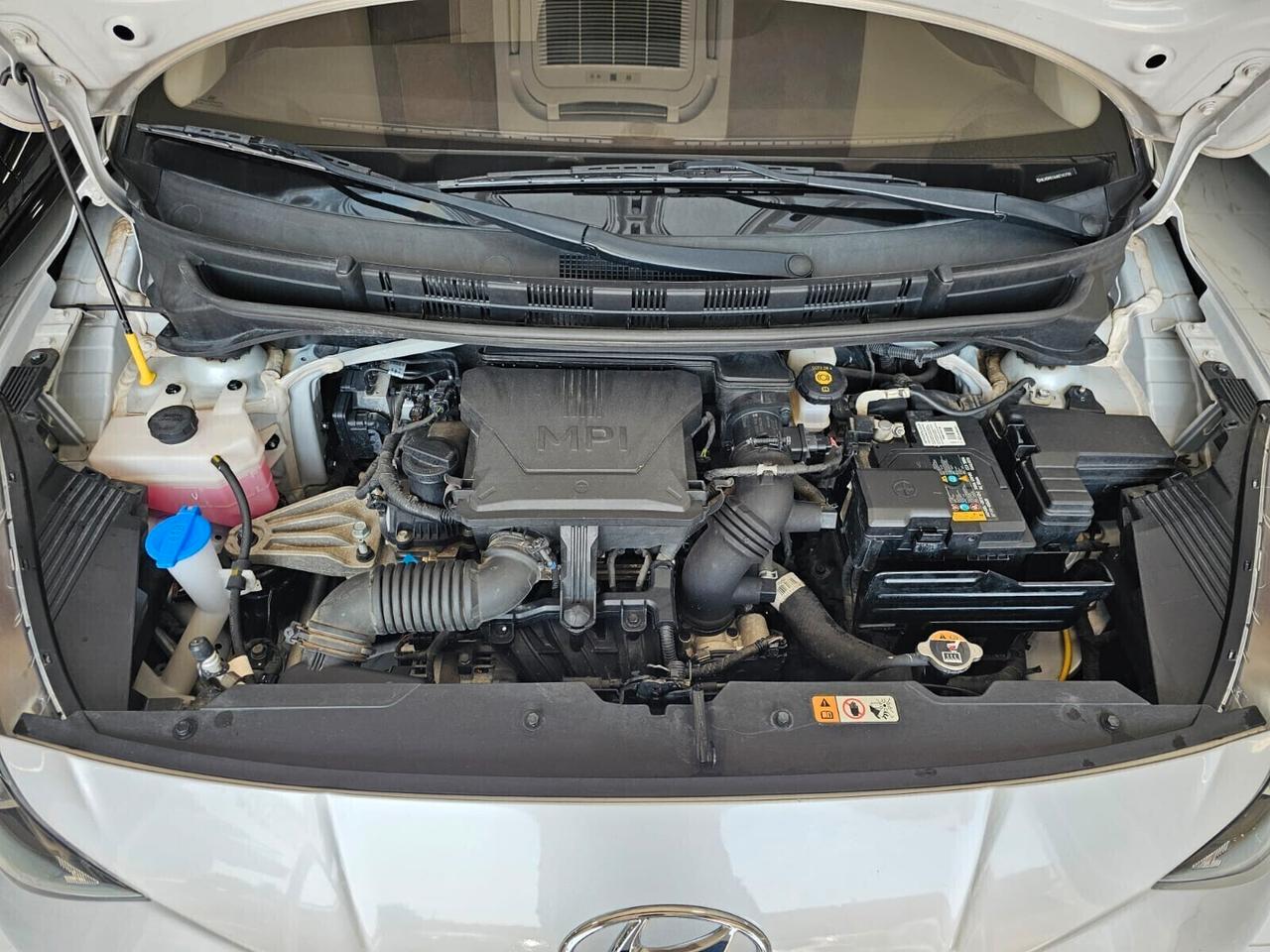 NUOVA HYUNDAI i10 ADVANCED 1.0 BENZ 67CV - UFFICIALE ITALIANA