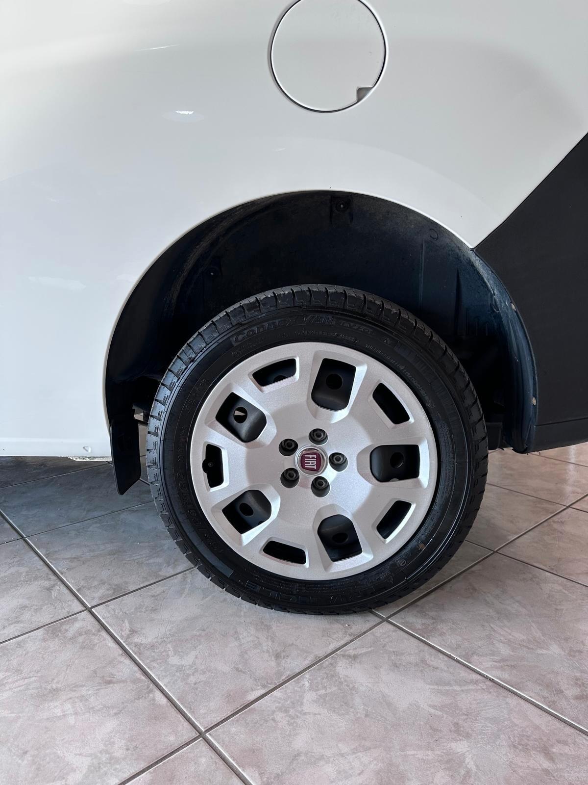 Fiat Doblo Doblò 1.6 MJT 105CV S&S PL-TN Cargo Maxi Lounge