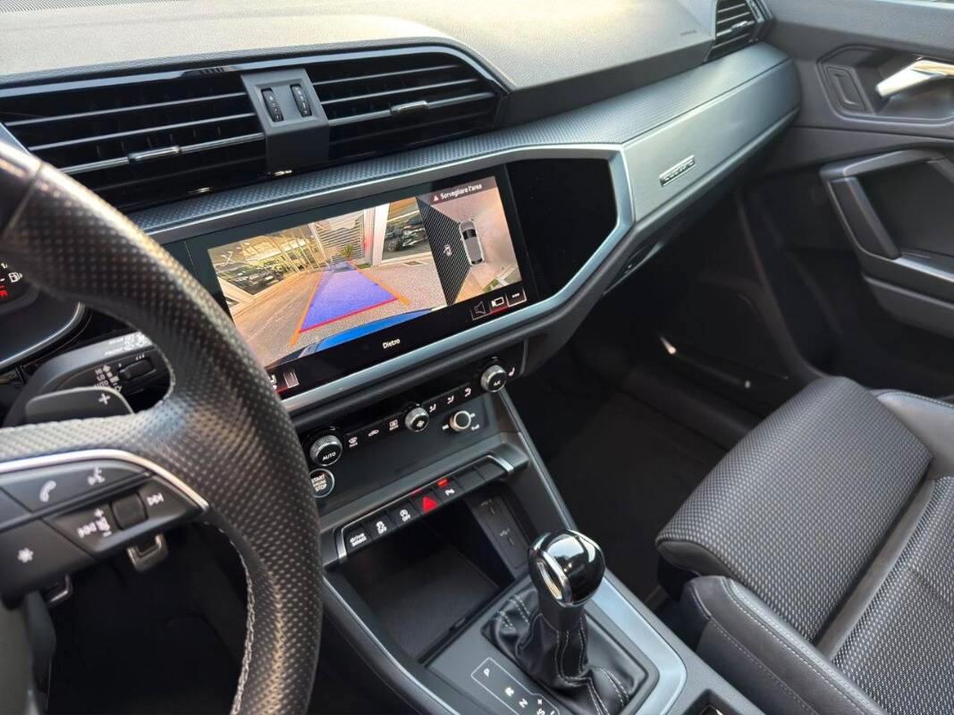 Audi Q3 Sportback 40 2.0 tdi S line Sportback quattro 200cv