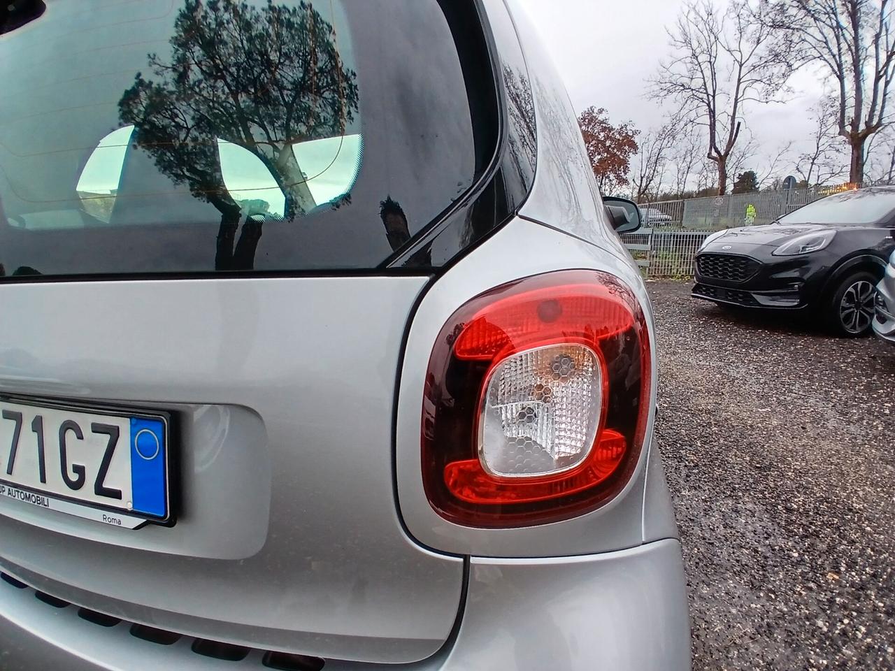 Smart ForTwo 70 1.0 twinamic Youngster pelle navi
