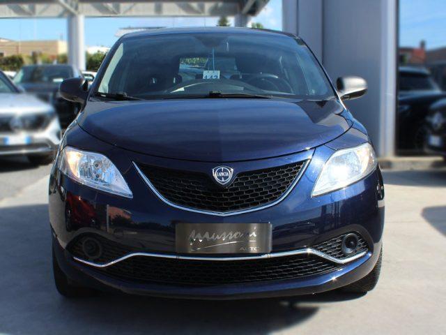 LANCIA Ypsilon 1.2 69 CV 5 porte Silver