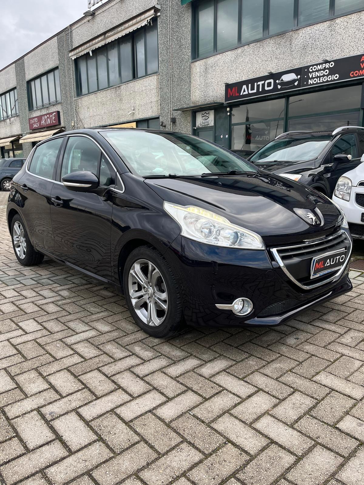 Peugeot 208 PureTech 82 5 porte Allure - OK NEOPATENTATO