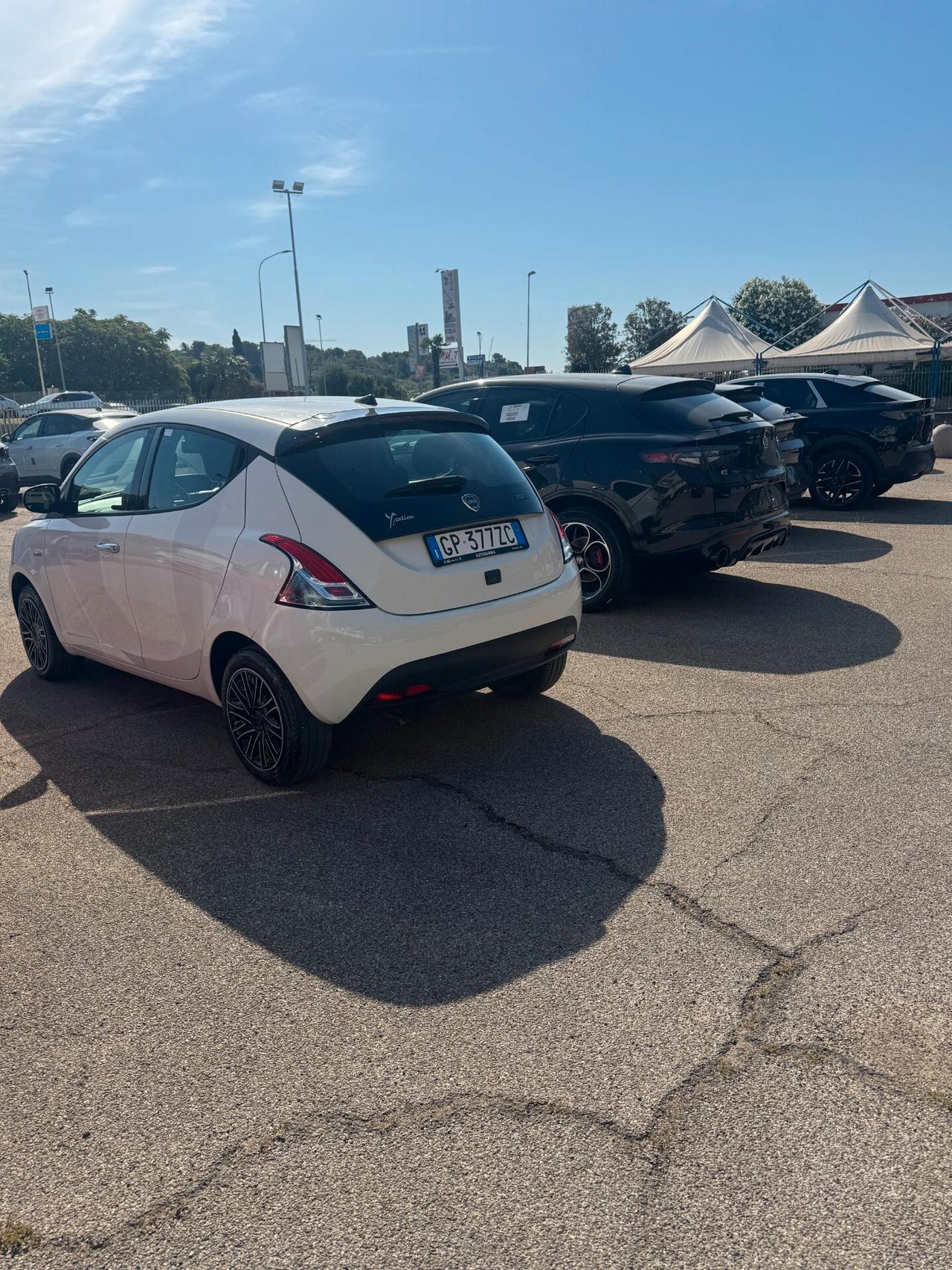 LANCIA YPSILON FULL OPTIONAL