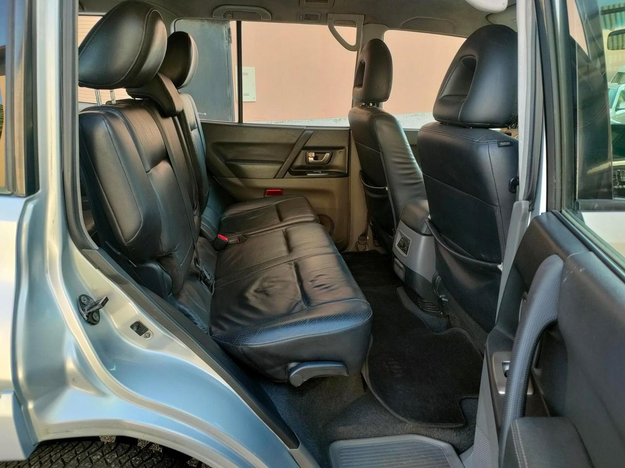 Mitsubishi Pajero 3.2 16V DI-D 7 posti e gancio