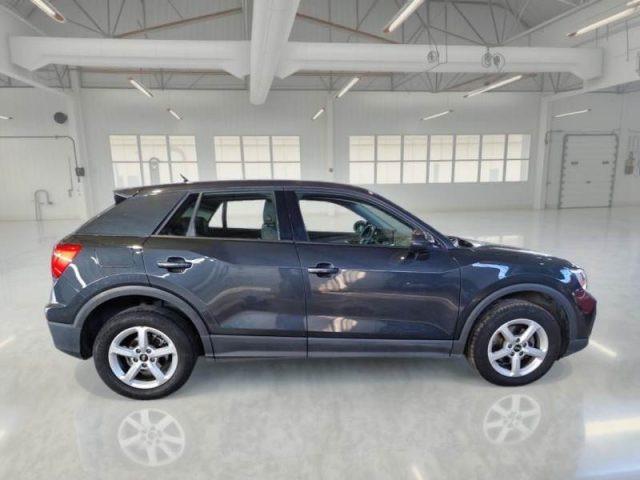 AUDI Q2 30 TDI Business