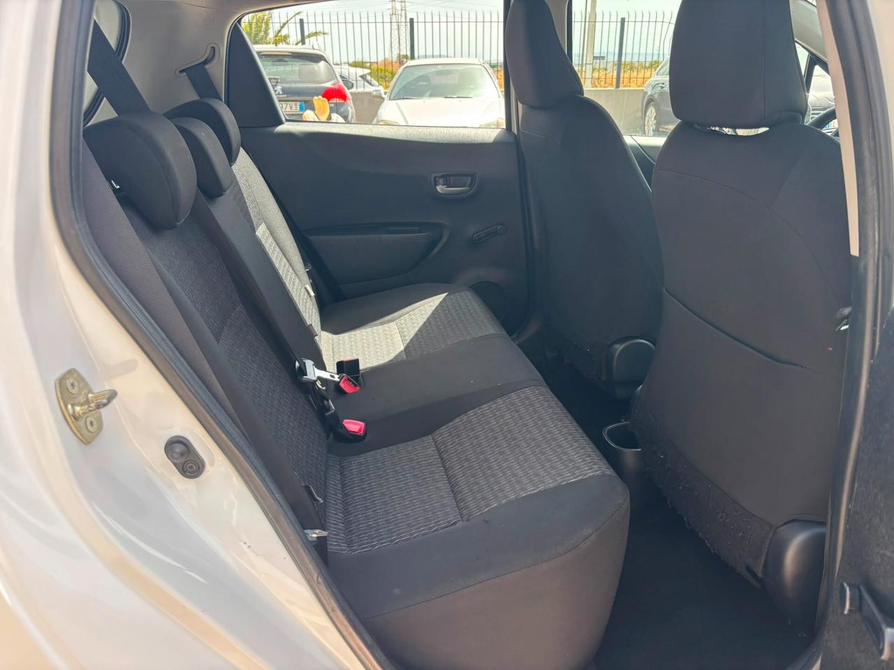 Toyota Yaris 1.0 Lounge 69 CV