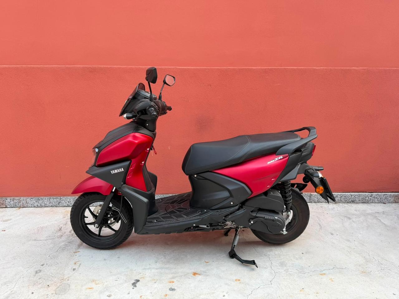 Yamaha RayZR 125 - RED