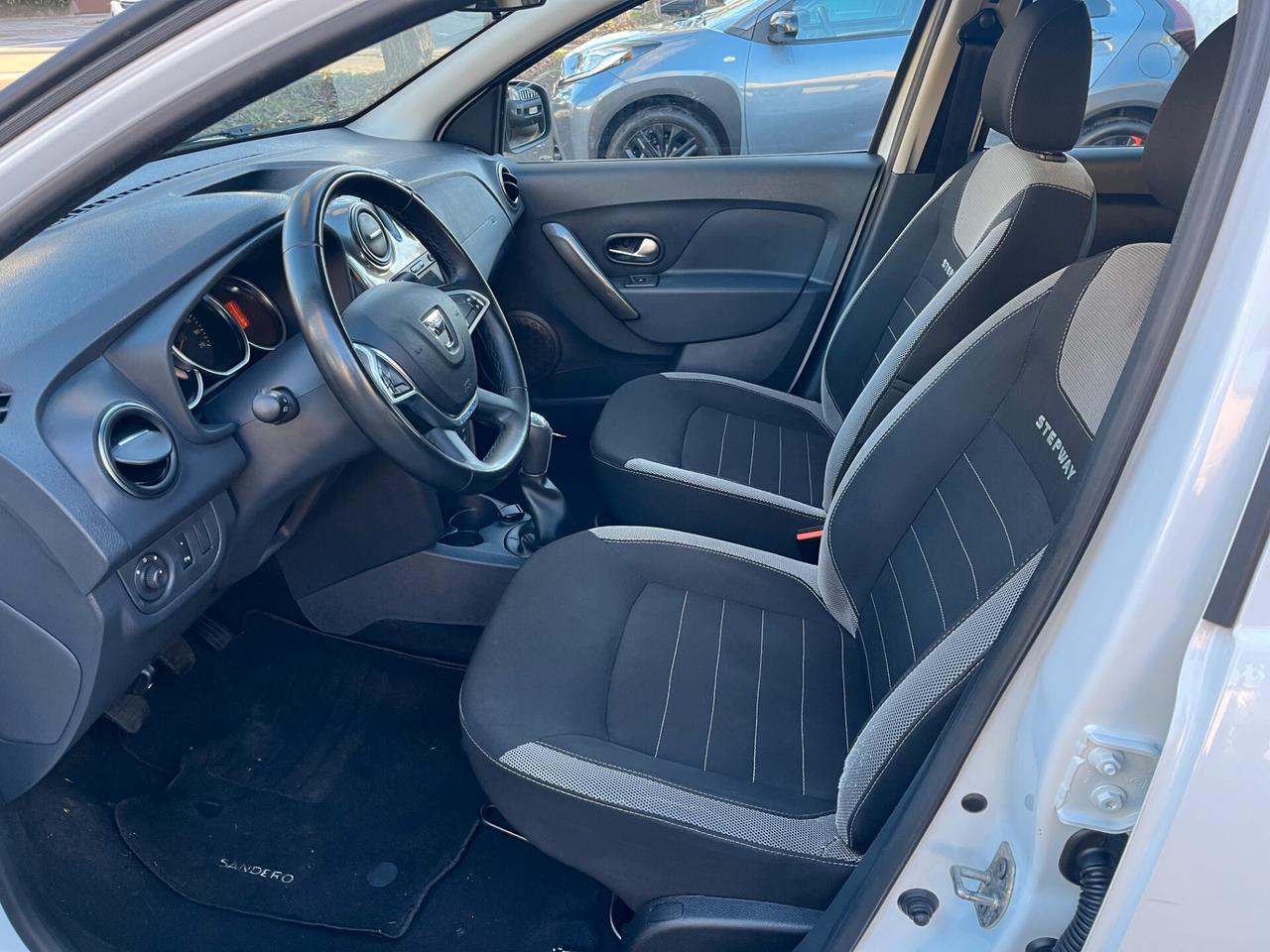 Dacia Sandero Stepway 1.5 Blue dCi 95 CV Comfort