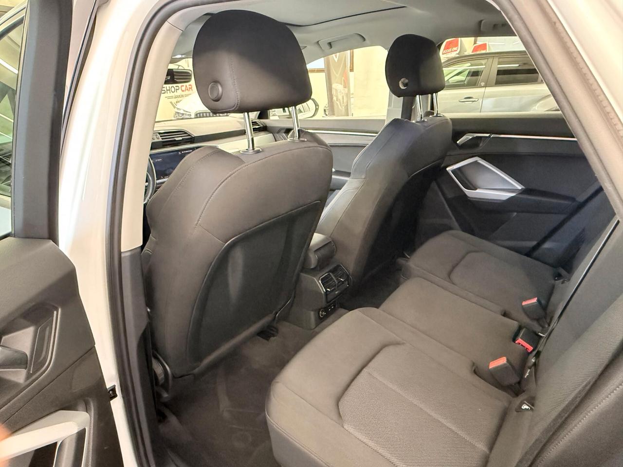 Audi Q3 35 TDI S tronic Business plus