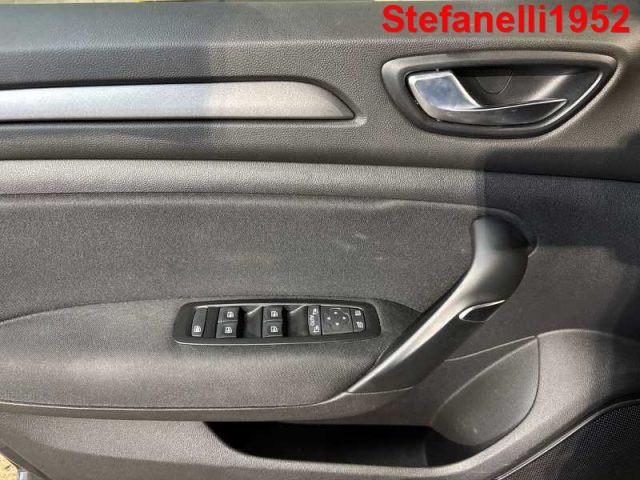 RENAULT Megane IV - 1.6 E-Tech phev Business 160cv auto