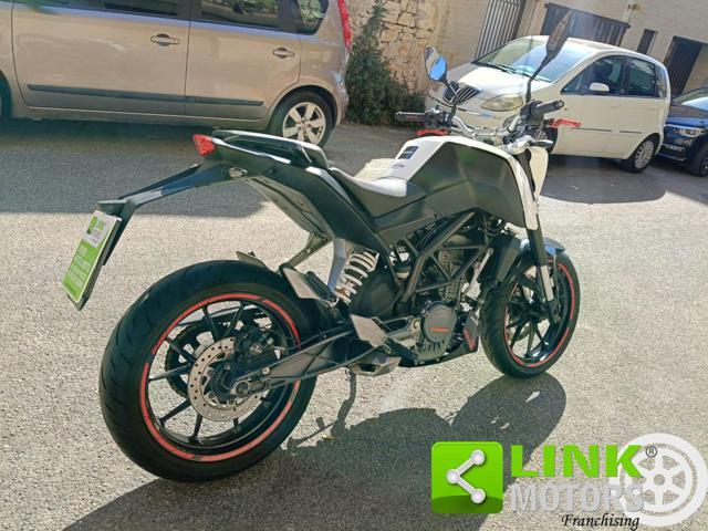 KTM 125 Duke 2016