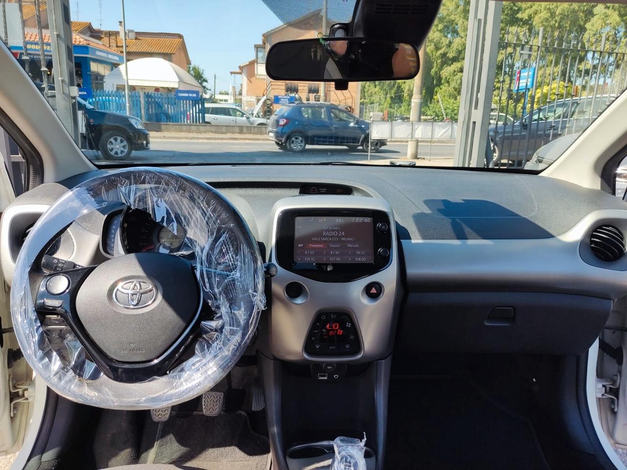 Toyota Aygo 1.0 VVT-i 69 CV 5 porte x-clusiv