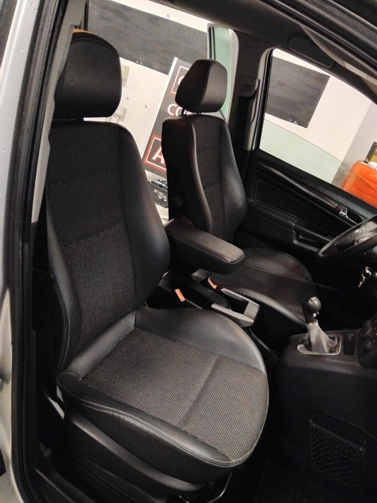 Opel Zafira 1.6 16V Twinport Cosmo