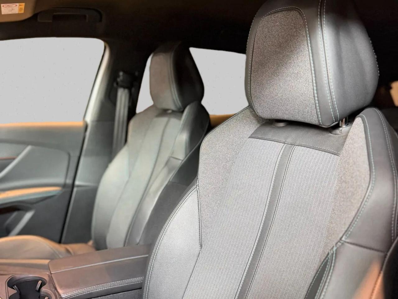 Peugeot 3008 BlueHDi 130 S&S EAT8 Allure Pack (PROMO MESE)