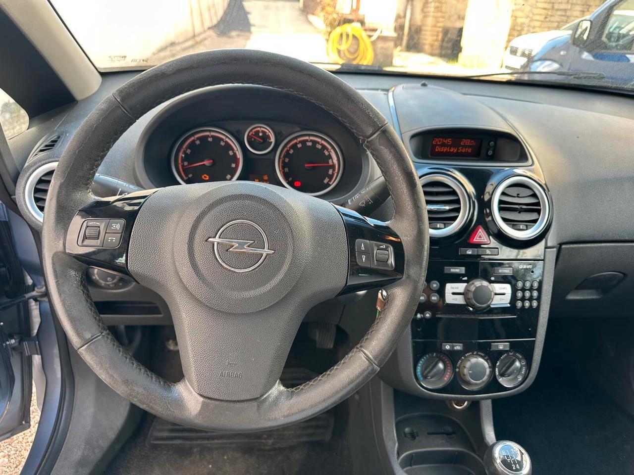 Opel Corsa 1.2 5 porte Cosmo-2007