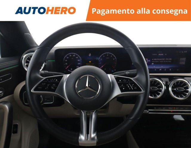 MERCEDES-BENZ CLA 180 Automatic Shooting Brake Progressive Advanced