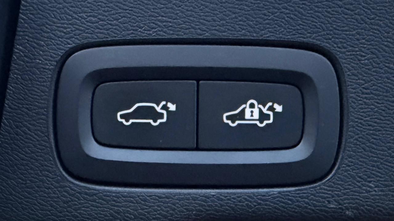 VOLVO XC60 R-DESIGN 197 CV - VIRTUAL COCKPIT, PELLE, FULL LED