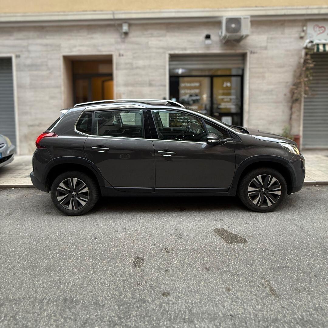 Peugeot 2008 PureTech - 82Cv