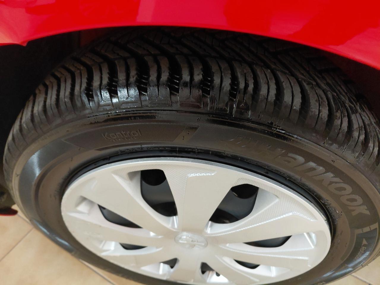 PEUGEOT 108 ANNO 2017 BZ 1.0 ADATTA NEOPATENTATI KM 53 MILA