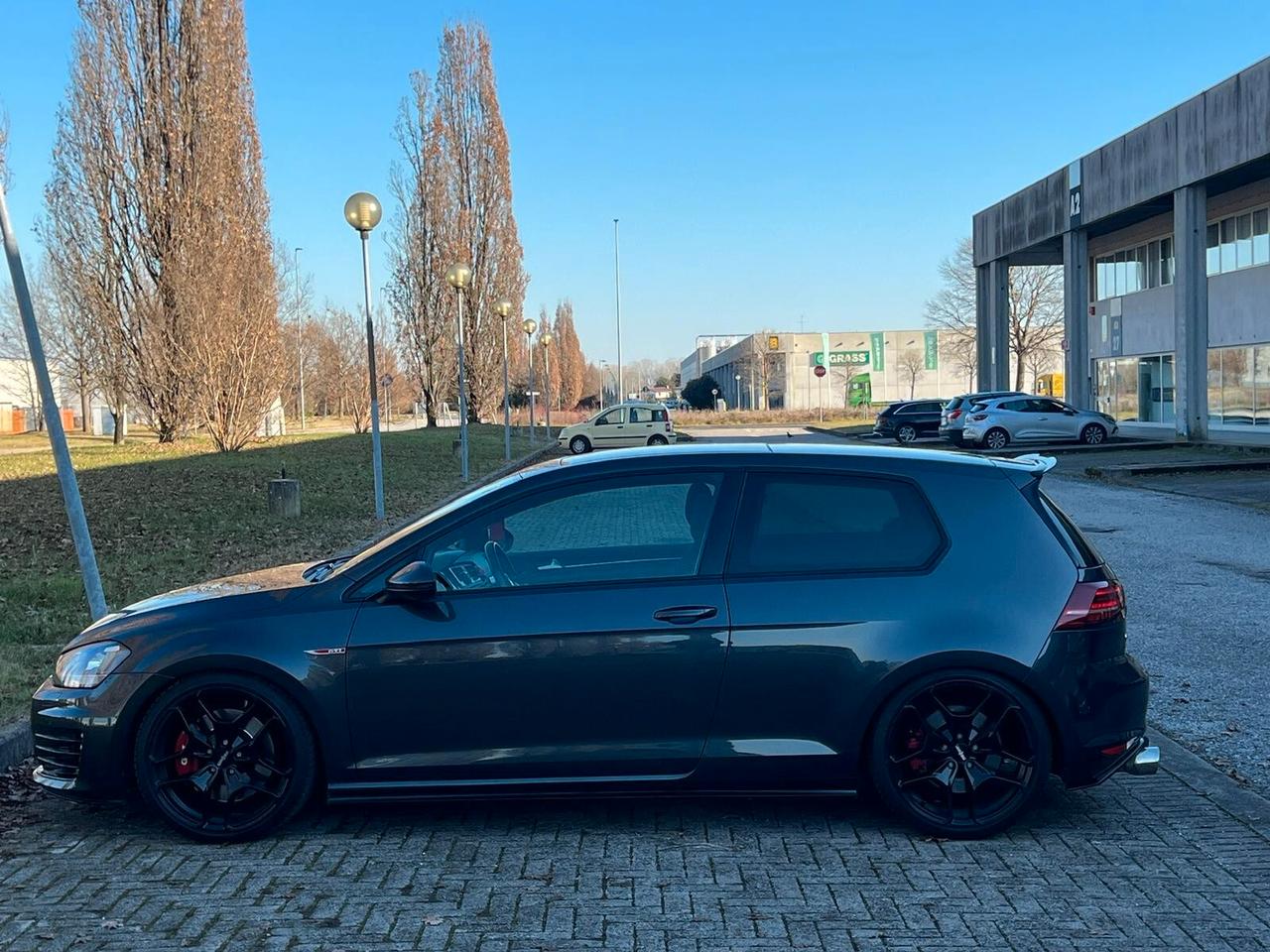 Volkswagen Golf GTI Performance 2.0 TSI DSG 3p. 230CV