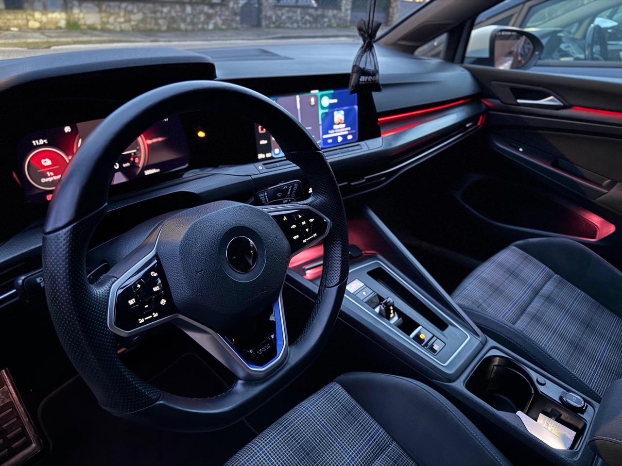 VOLKSWAGEN Golf GTE ibrido 245cv Finanziabile