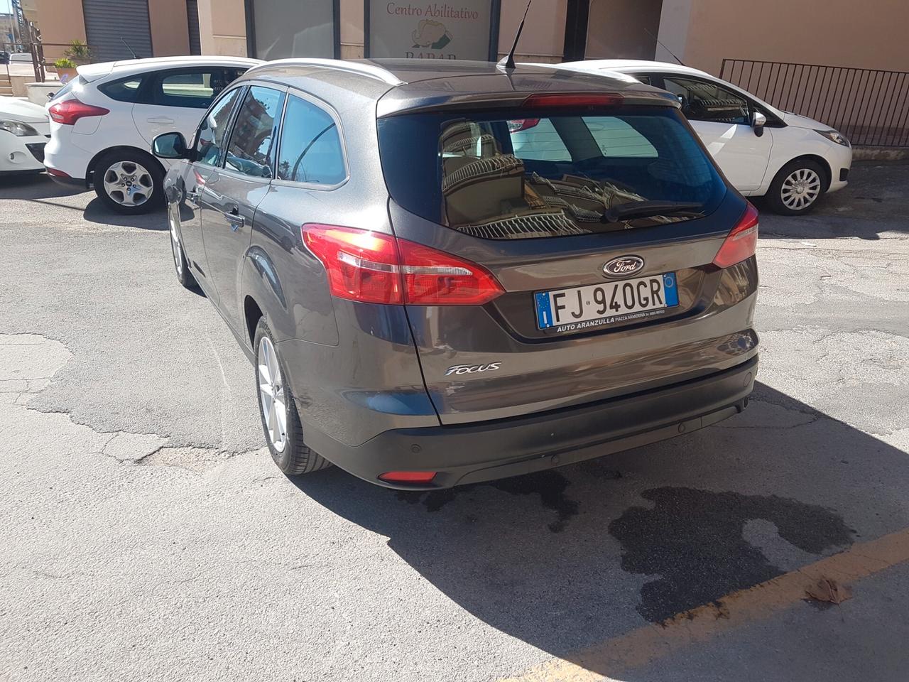 FORD FOCUS SW 1500 TDCI 120 CV NAVI KM CERTIFICATI