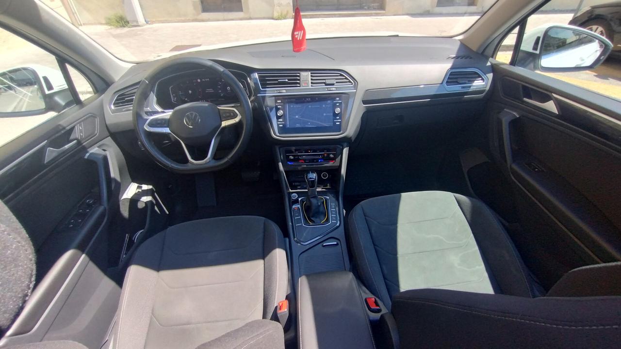 Volkswagen Tiguan 2.0 TDI 150 CV SCR DSG Elegance
