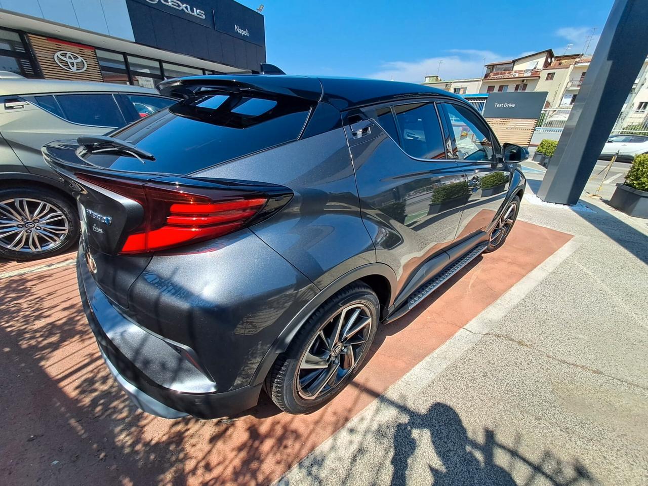 Toyota C-HR 2.0 Hybrid E-CVT Style