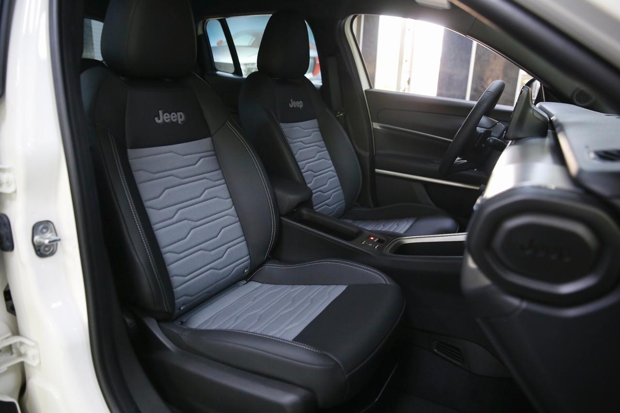 Jeep Avenger 1.2 Turbo 145 cv e-Hybrid 4xe Upland_NUOVA_KM0