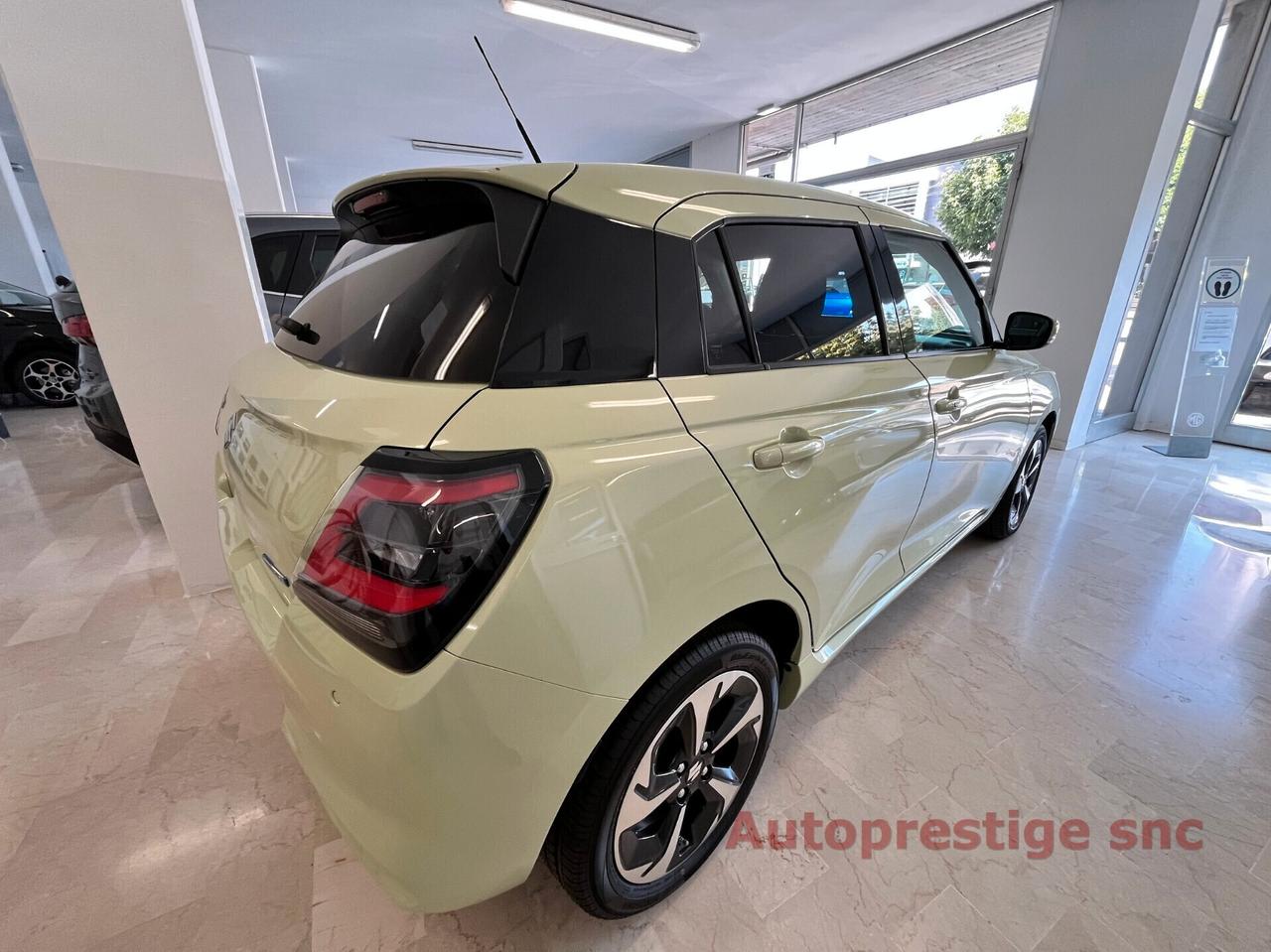 Suzuki Swift 1.2 Hybrid Waku