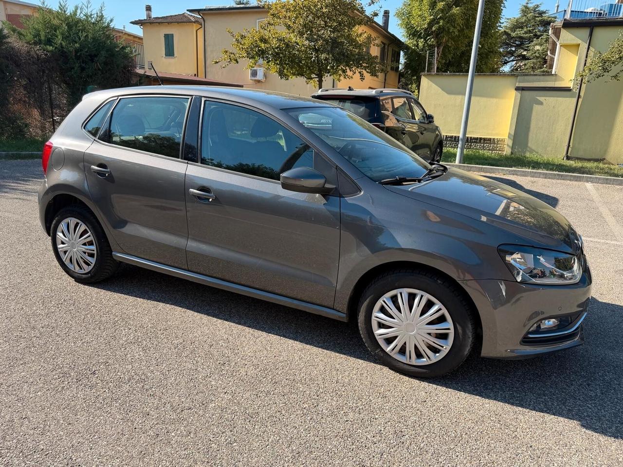 Volkswagen Polo 1.0 - NEOPATENTATI - 12 MESI DI GARANZIA -