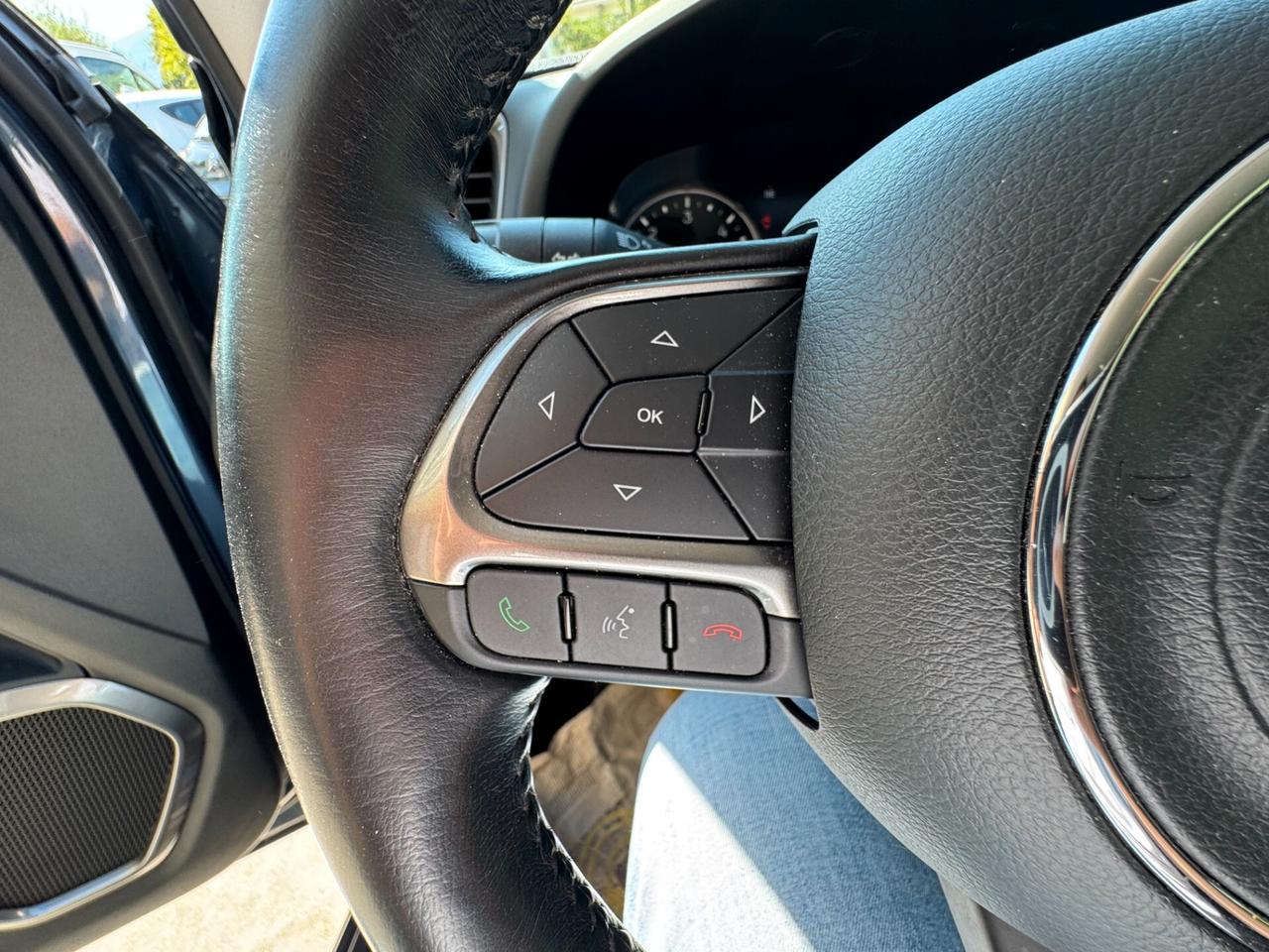 Jeep Renegade 1.6 MTJ 120 CV + FARI LED