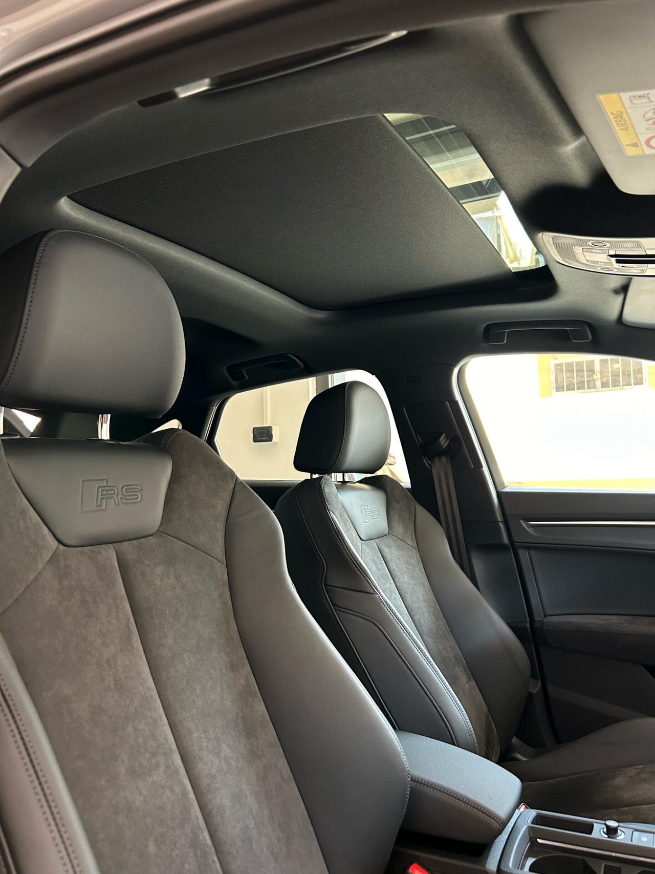 Audi Q3 RS Q3 Sportback 2.5 TFSI quattro