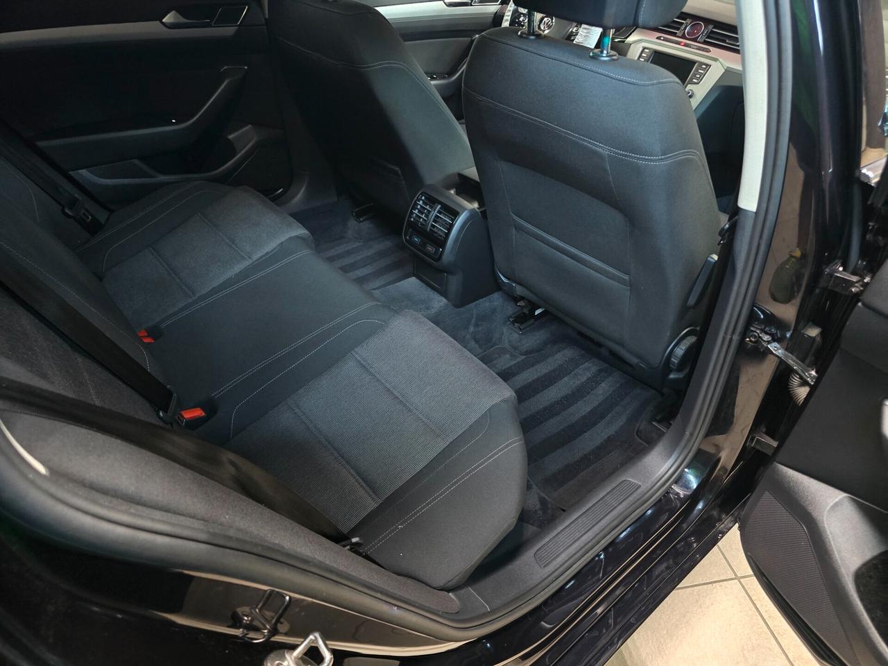 Volkswagen Passat Variant 1.6 TDI Comfortline BlueMotion Technology