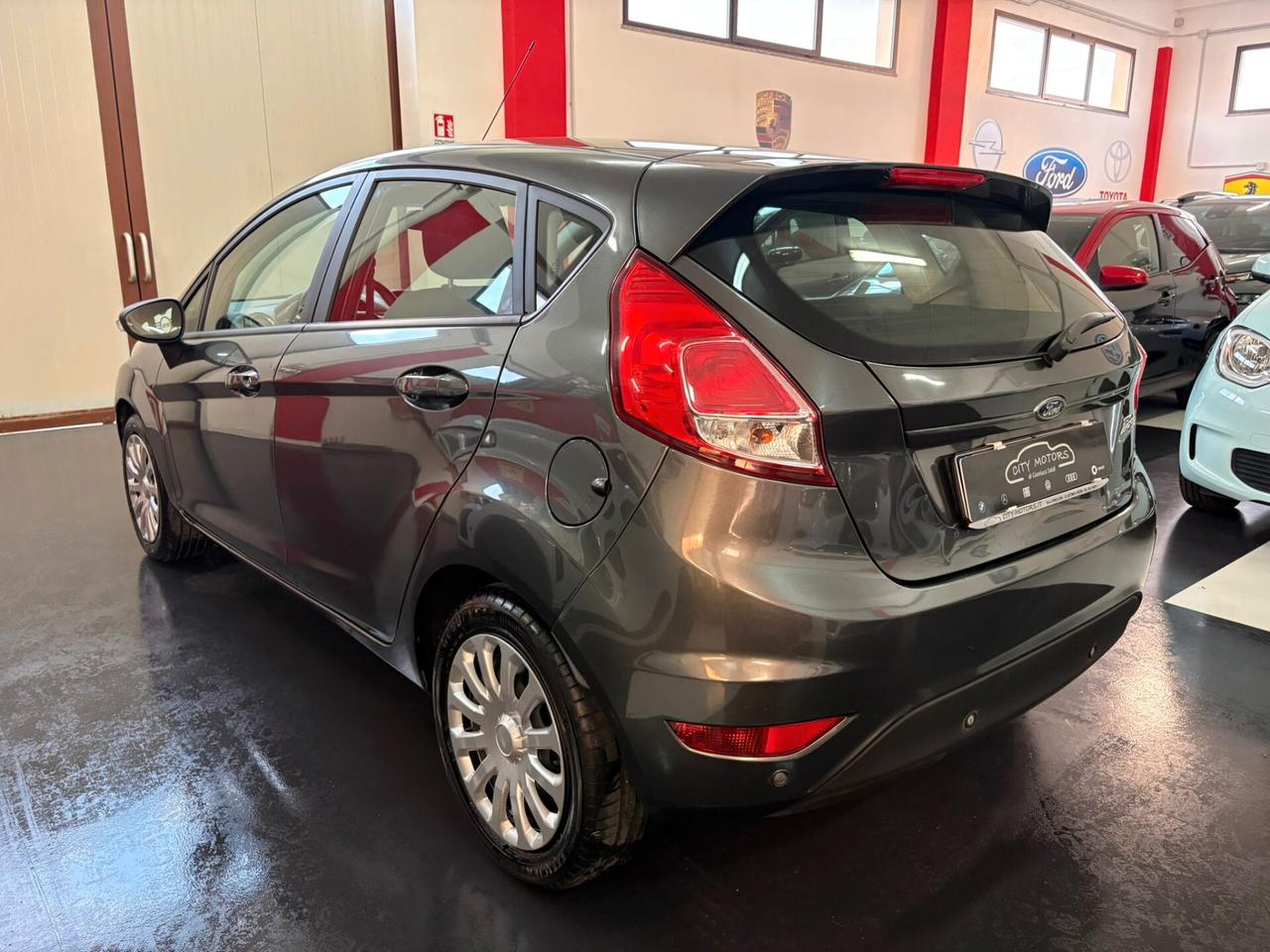 Ford Fiesta 1.5 TDCi 75CV 5 porte Business