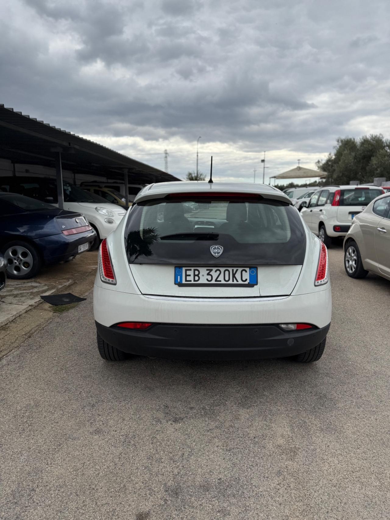 Lancia Delta 1.4 T-Jet 120 CV Platino Ecochic GPL