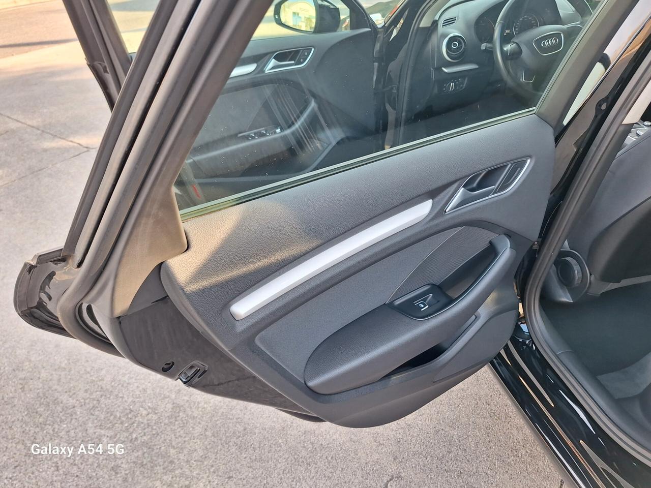 Audi A3 1.6 TDI Attraction S Tronic