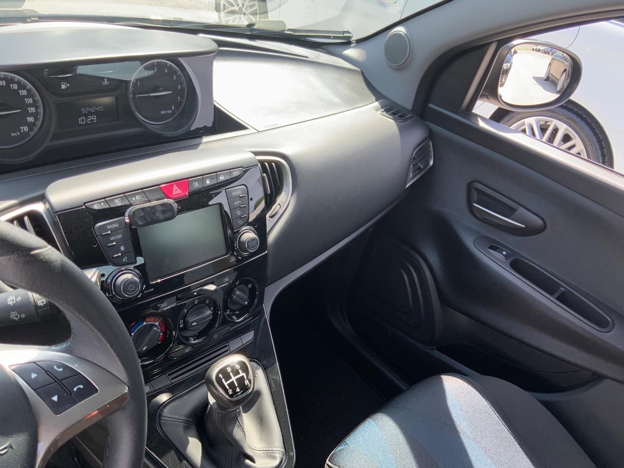 Lancia Ypsilon 1.2 69 CV 5 porte GPL Ecochic Gold