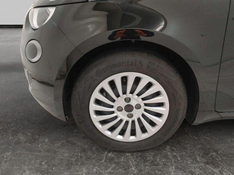 FIAT 500 500e Cabrio 42 kWh (Red)