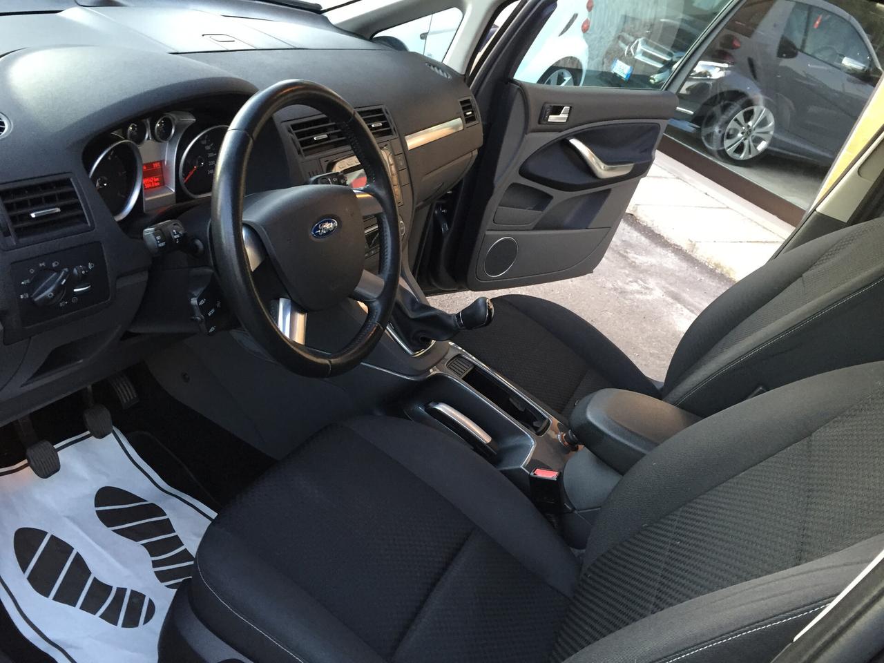 Ford C-Max Focus 1.6 TDCi (90CV) Titanium