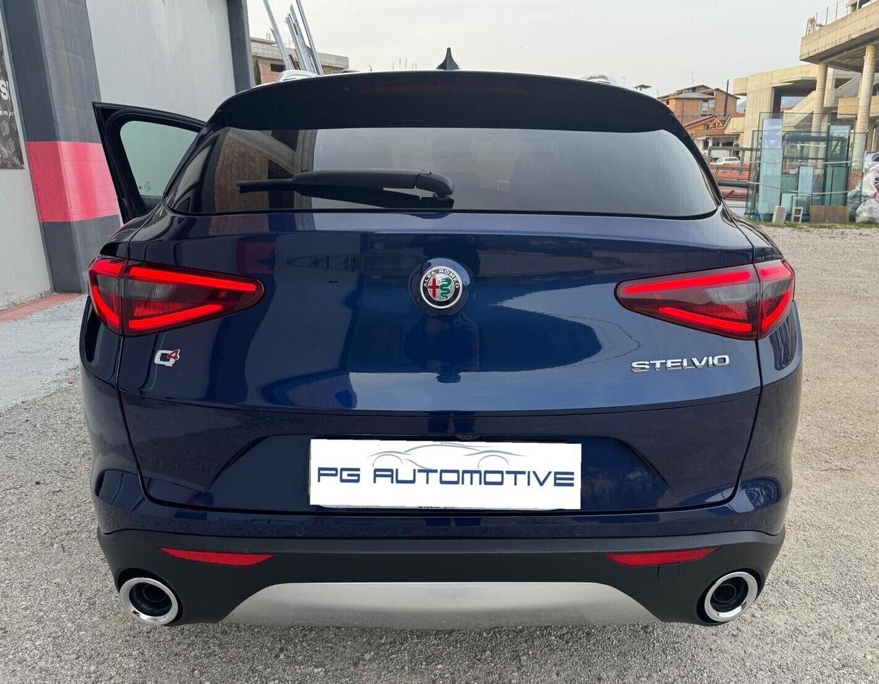 Alfa Romeo Stelvio 2.2 Turbodiesel 210 CV AT8 Q4 Executive