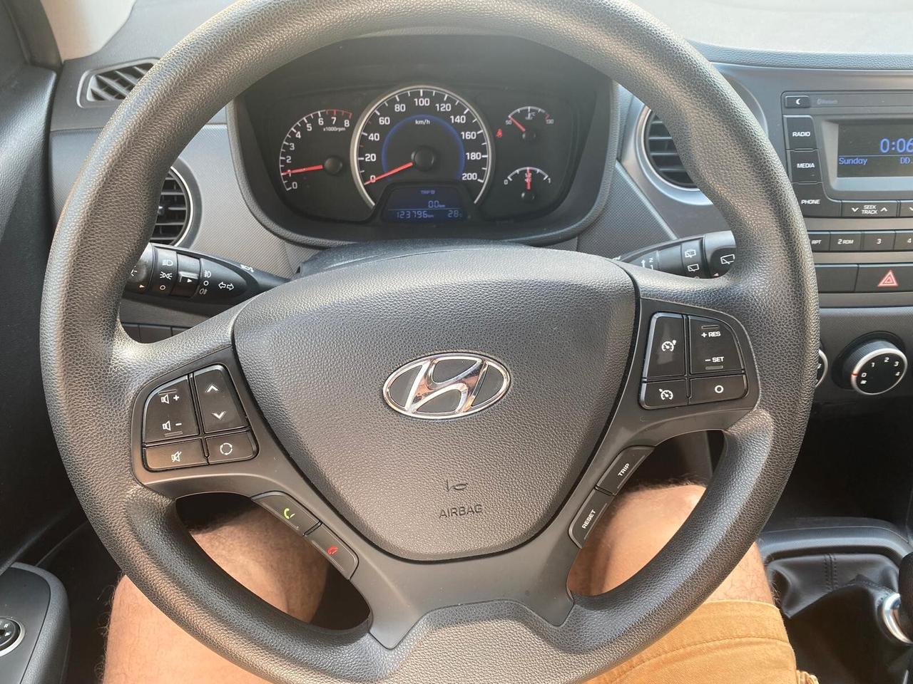Hyundai i10 1.2 Style . OK NEOP - GARANZIA 12 MESI