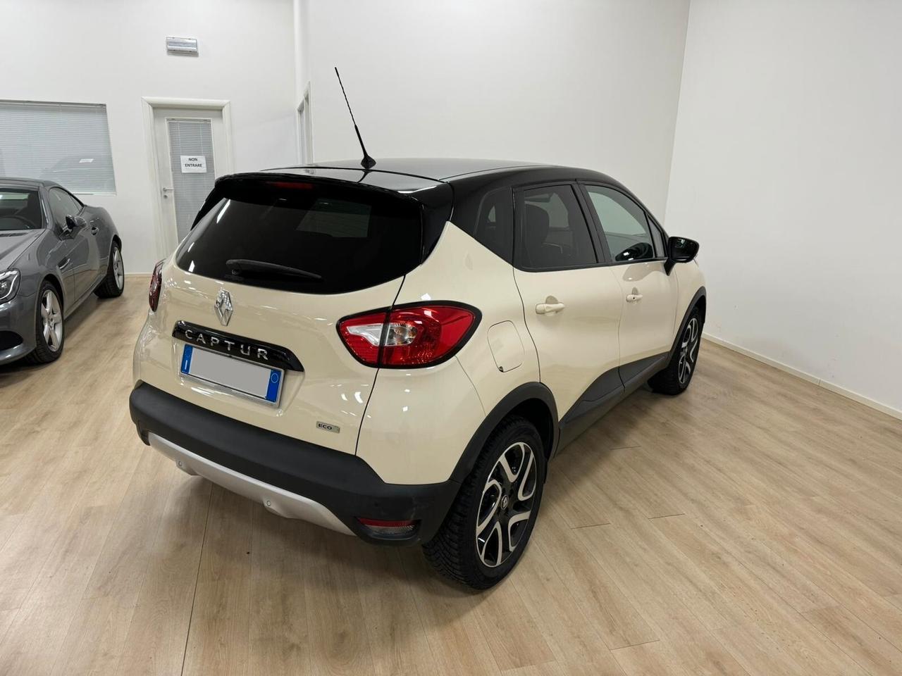 Renault Captur dCi 8V 90 CV