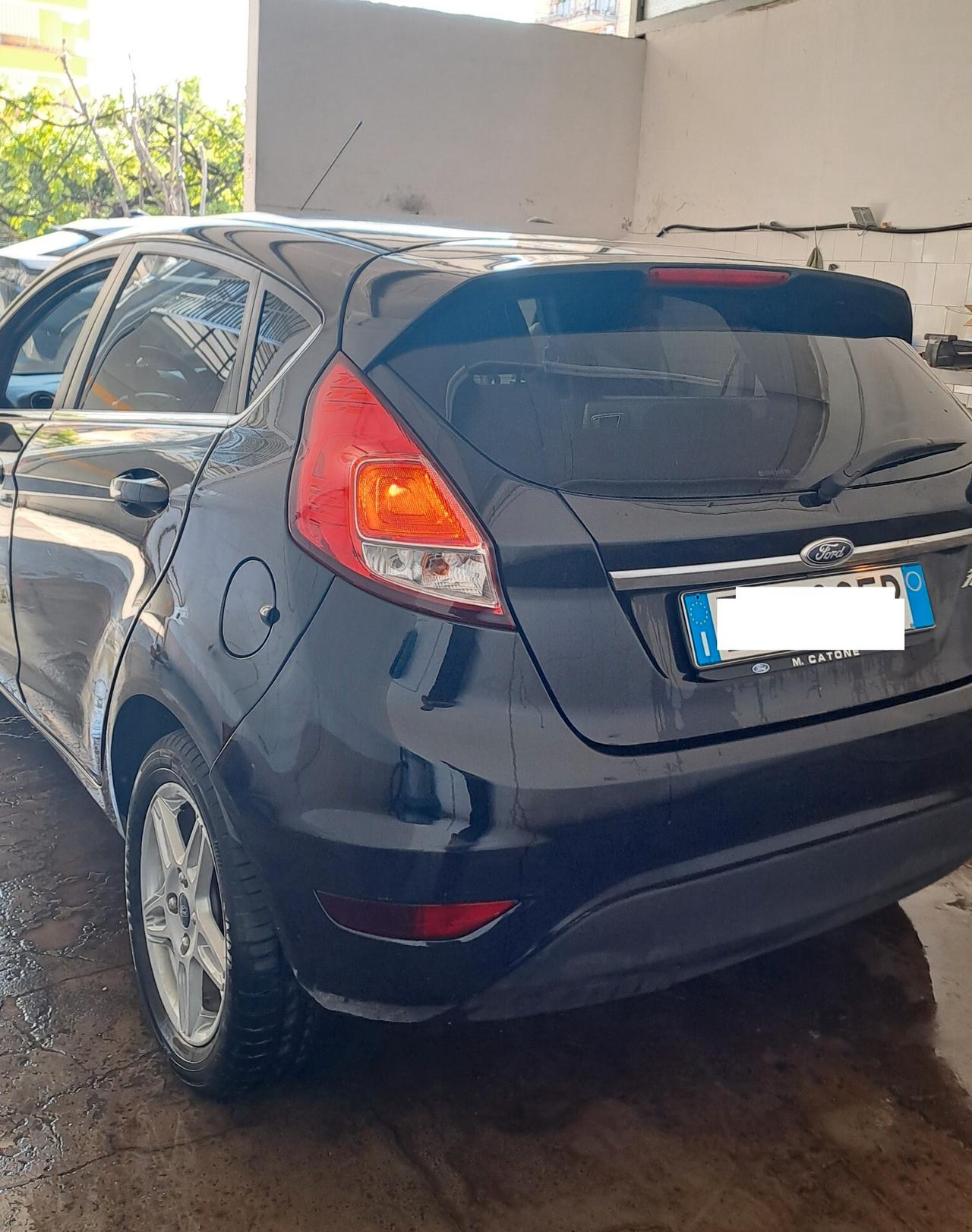 Ford Fiesta GPL 5 porte Titanium
