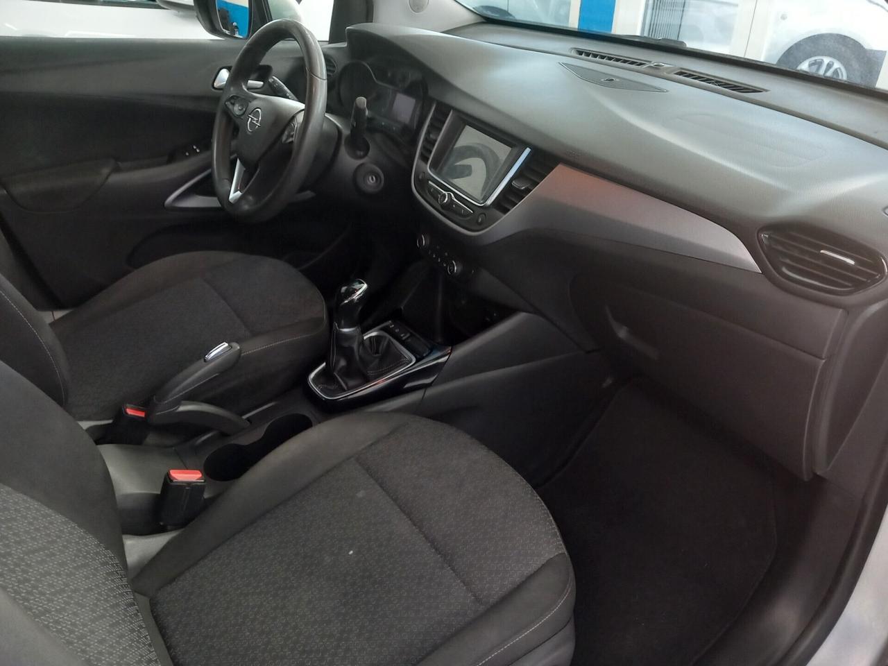Opel Crossland anno 2018 1.2 benzina 105 mila km